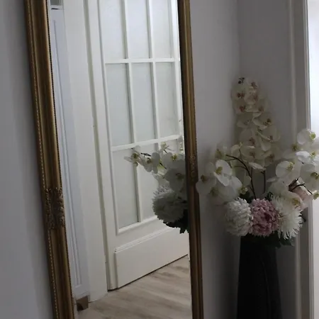 Apartment Glamour Center